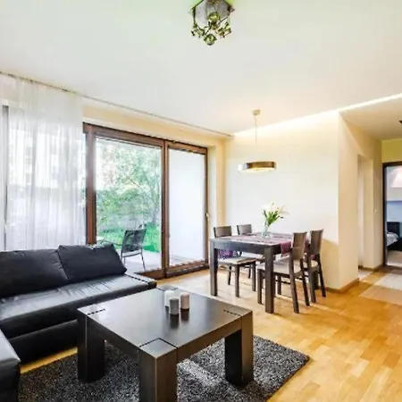 Apartmán Urban Nest Group - Szafarnia 8
